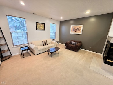 1056 Woodfield Ct, Greenwood, IN 46143 - photo 5