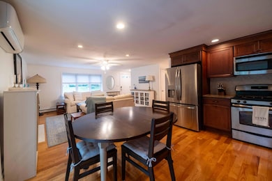 Eat In Kitchen