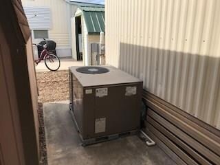 310 Birch St, Donna, TX 78537 - photo 5