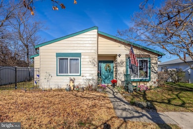 17 Hickory Ln, Swedesboro, NJ 08085 - photo 2