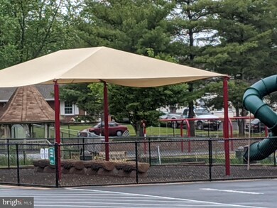 21806 Stonington Square, Sterling, VA 20164 - photo 5