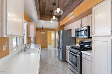Spacious Light Filled Kitchen