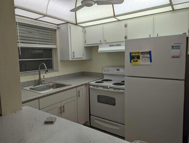 274 Camden L, West Palm Beach, FL 33417 - photo 3