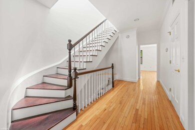 unlisted-address, New York, NY 10016 - photo 6