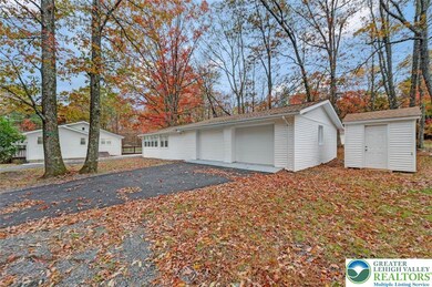 752 Toll Rd, Effort, PA 18330 - photo 3
