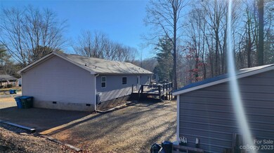 127 Wicklow Dr, Asheville, NC 28806 - photo 3