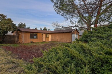 1786 Lazelle Ct, Redding, CA 96002 - photo 2