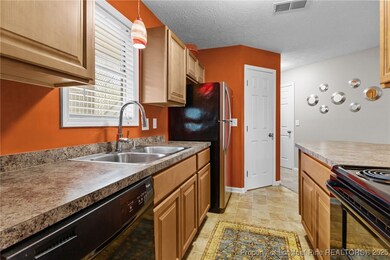 1006 Brookhollow Dr unit 4, Fayetteville, NC 28314 - photo 4