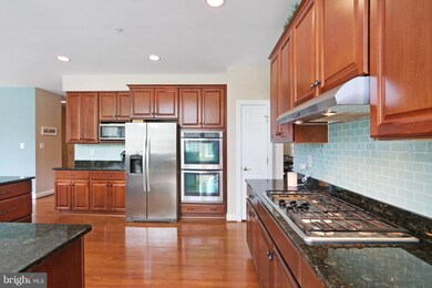 4901 Marabrooke Dr, Eldersburg, MD 21784 - photo 6