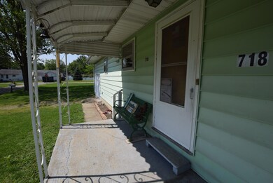 718 Center Ave, Russells Point, OH 43348 - photo 2