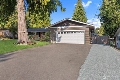 8229 188th St SW, Edmonds, WA 98026 - photo 3