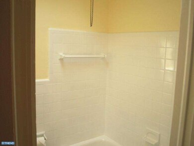 455 Westmont Dr, Darby, PA 19023 - photo 5