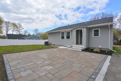 77 Baldwin Ave, Framingham, MA 01701 - photo 4