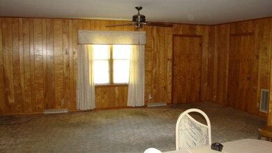 1307 Birch St, Shelbyville, TN 37160 - photo 4