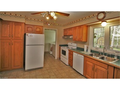 196 Taylor Rd, Barberton, OH 44203 - photo 3