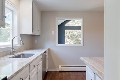 6 Tammy Cir, Nashua, NH 03062 - photo 4