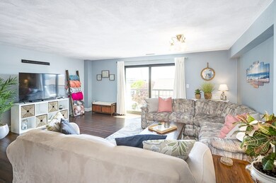 1695 N Shore Rd unit 8, Revere, MA 02151 - photo 7