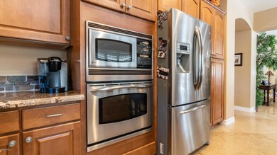 1689 E Canyon Way-17
