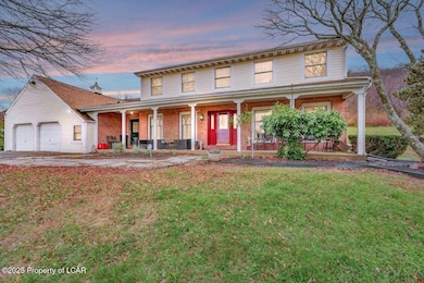 640 W Foothills Dr, Sugarloaf, PA 18249 - photo 2