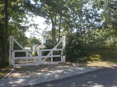 24 Meadow View Rd, Oak Bluffs, MA 02557 - photo 3