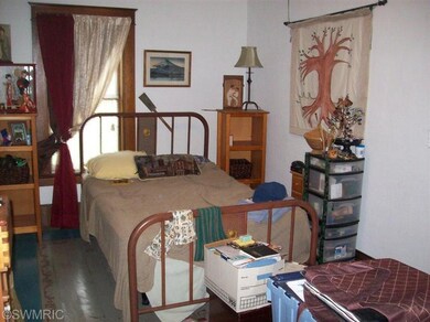 124 W Maple St, Wayland, MI 49348 - photo 7