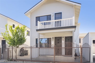 529 W 10th St, Long Beach, CA 90813 - photo 5