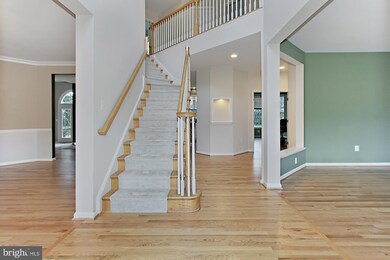 8938 Highgrove Ct, Lorton, VA 22079 - photo 4