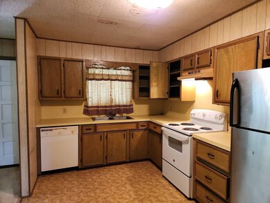 170 Clark St unit 4, Beaumont, TX 77705 - photo 5