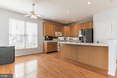 43053 Edgewater St, Chantilly, VA 20152 - photo 6