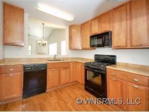 1806 Deermouse Way, Hendersonville, NC 28792 - photo 2