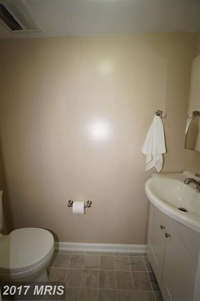 5496 Woodenhawk Cir, Columbia, MD 21044 - photo 7