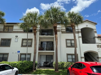 570 S Park Rd unit 33-6, Hollywood, FL 33021 - photo 3