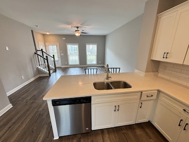 1066 Emery Bay Cir, Hendersonville, TN 37075 - photo 4