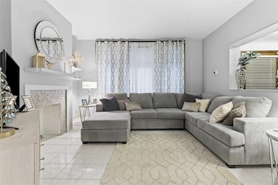 1336 4th Ave, Coraopolis, PA 15108 - photo 4