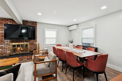 34 Chase Ln, Levittown, NY 11756 - photo 5