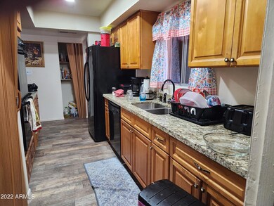 Minton kitchen