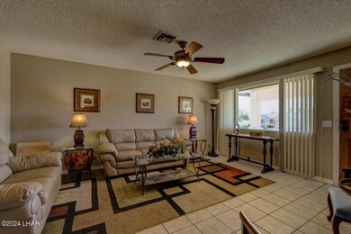 09-150 S Smoketree Ave-9