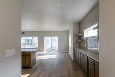 4170 Arthur Dr, Fargo, ND 58104 - photo 4