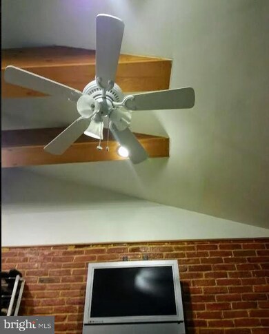 105 S Schroeder St, Baltimore, MD 21223 - photo 6