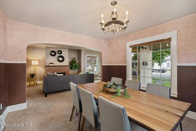 18-2328 E Diamond Ave-018