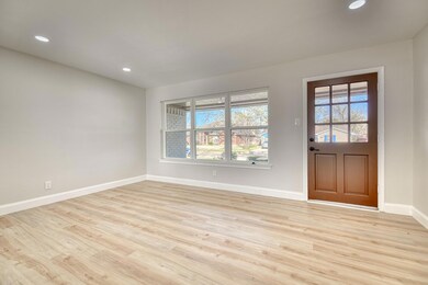 Foyer featuring recessed lighting, plenty of natur