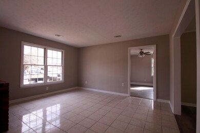 204 Valencia Cir, Centerville, GA 31028 - photo 3