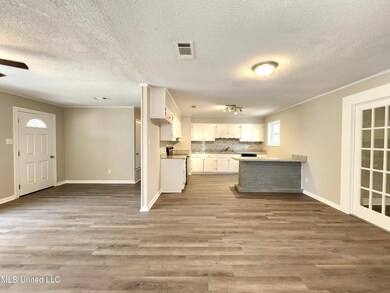 9616 Wilkerson Cir, Moss Point, MS 39562 - photo 4