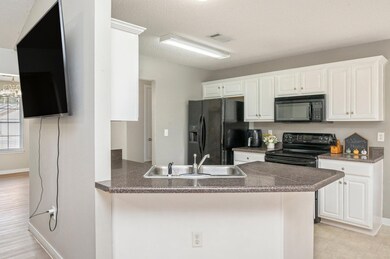 10-web-or-mls-3400 Skymaster Ct-19