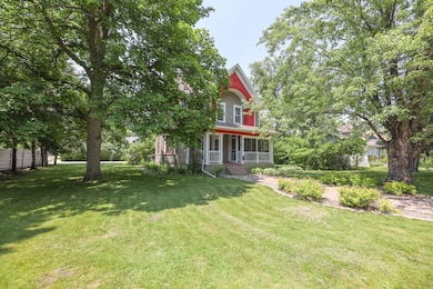 1122 Fillmore St, Alexandria, MN 56308 - photo 2