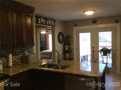 111 Fairgate Dr, Statesville, NC 28625 - photo 6