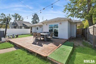 923 Pershing Blvd, Clinton, IA 52732 - photo 2