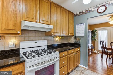 6905 Niles Dr, Laurel, MD 20707 - photo 7