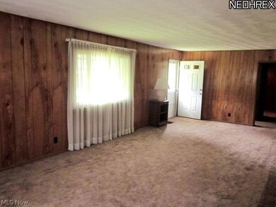 2494 E 39th St, Lorain, OH 44055 - photo 5