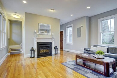 7 Munroe St unit 1, Newtonville, MA 02460 - photo 6